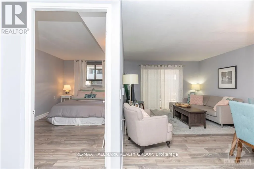 205 - 475 LAURIER STREET W