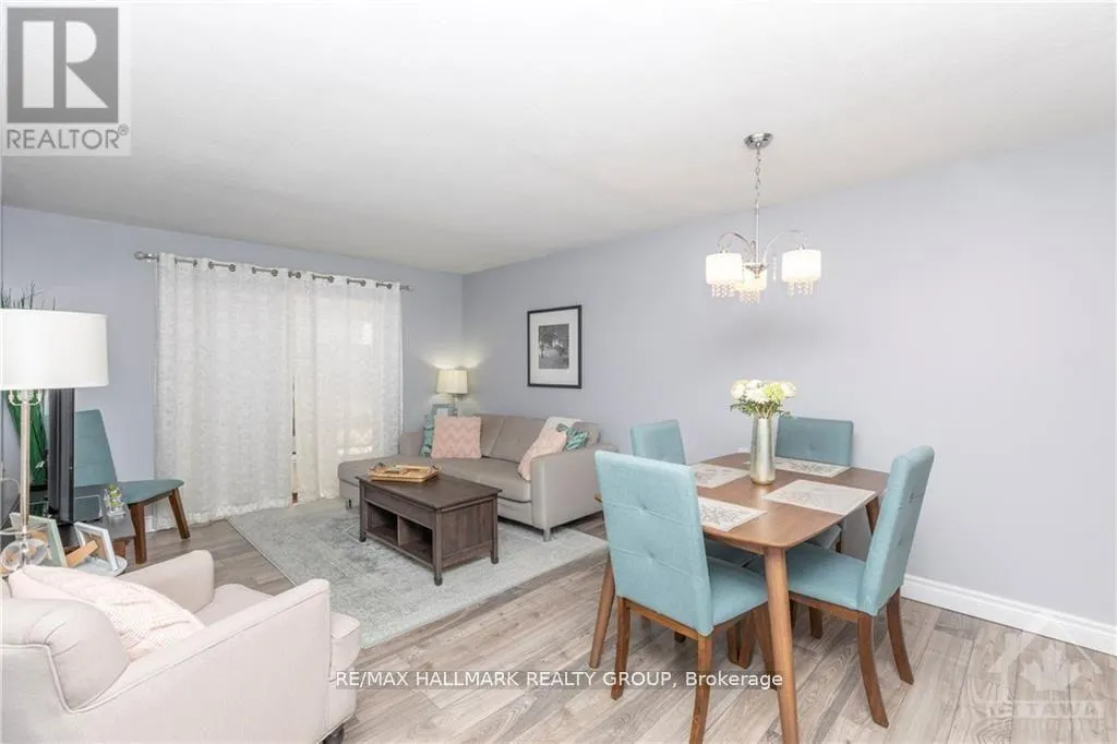 205 - 475 LAURIER STREET W
