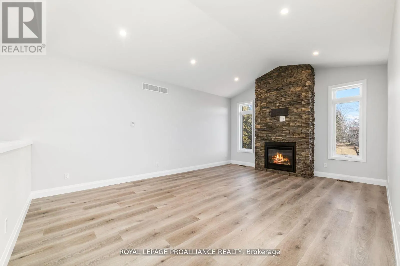 41 CLAYTON JOHN AVENUE