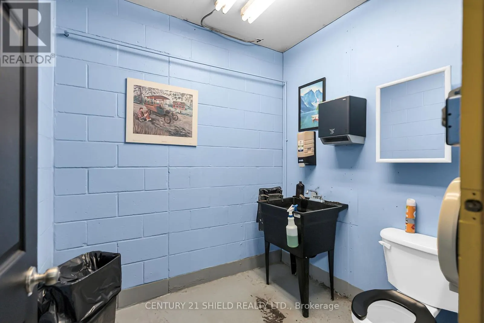 120 TOLLGATE STREET W