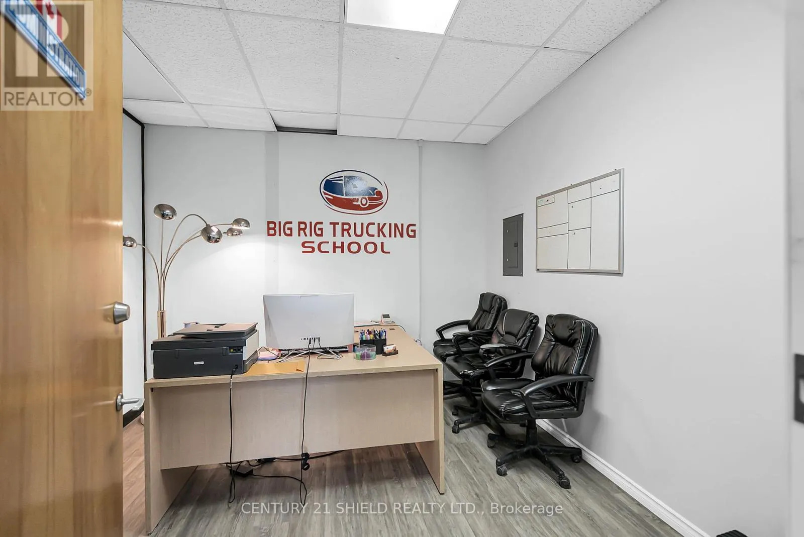 120 TOLLGATE STREET W