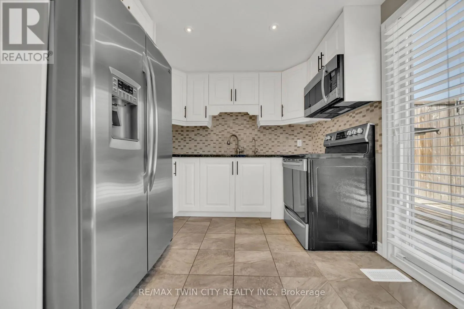 28 UXBRIDGE CRESCENT