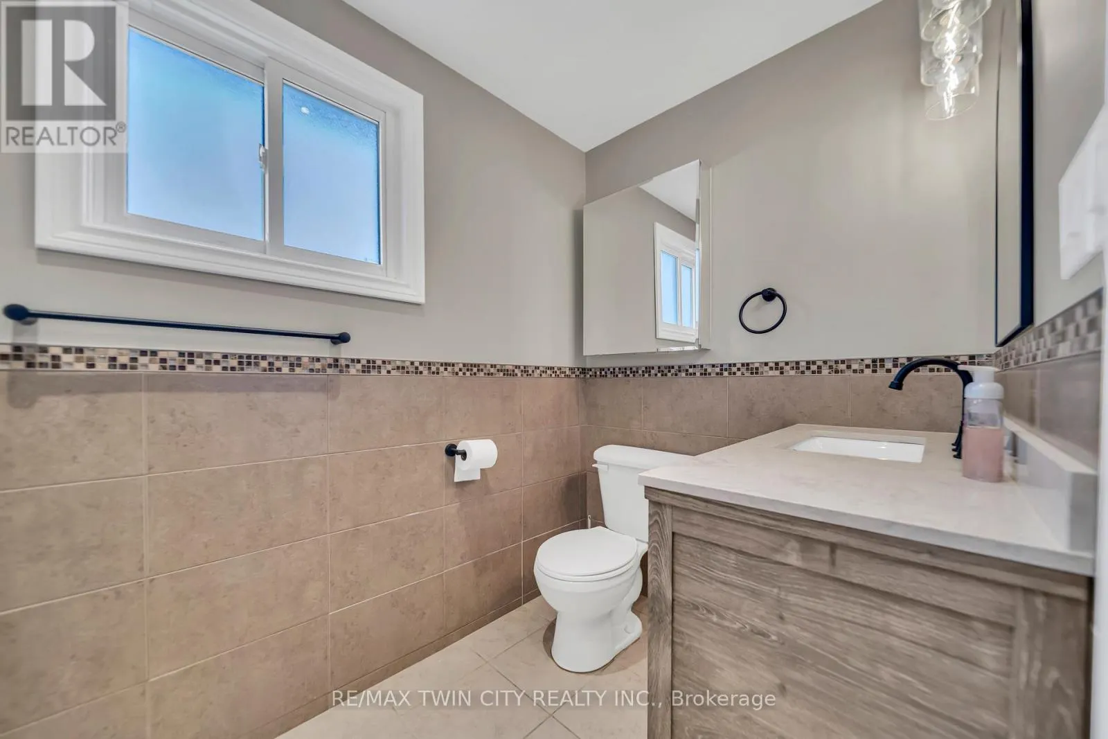 28 UXBRIDGE CRESCENT