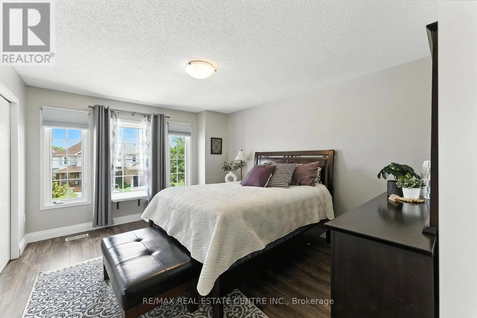 63 WAFFLER CRESCENT