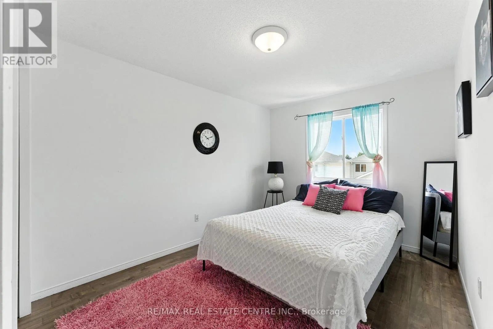 63 WAFFLER CRESCENT