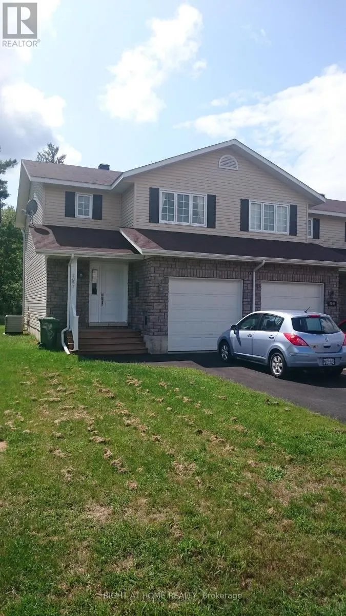 2097 SANDSTONE CRESCENT