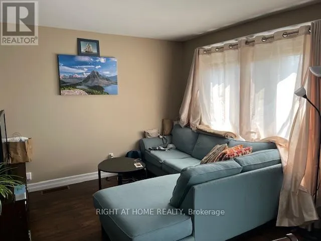 2097 SANDSTONE CRESCENT