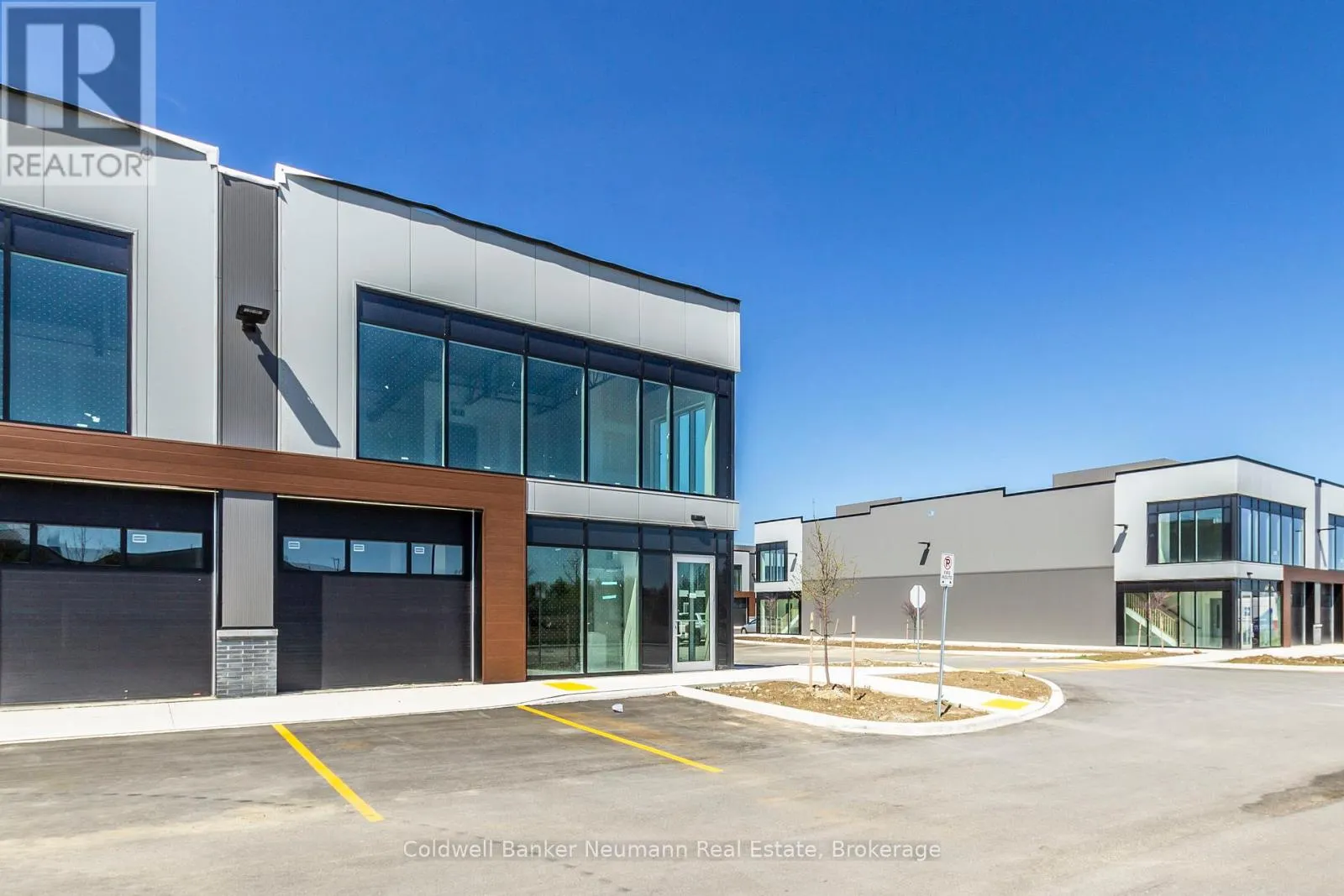 23 - 587 HANLON CREEK BOULEVARD, #23