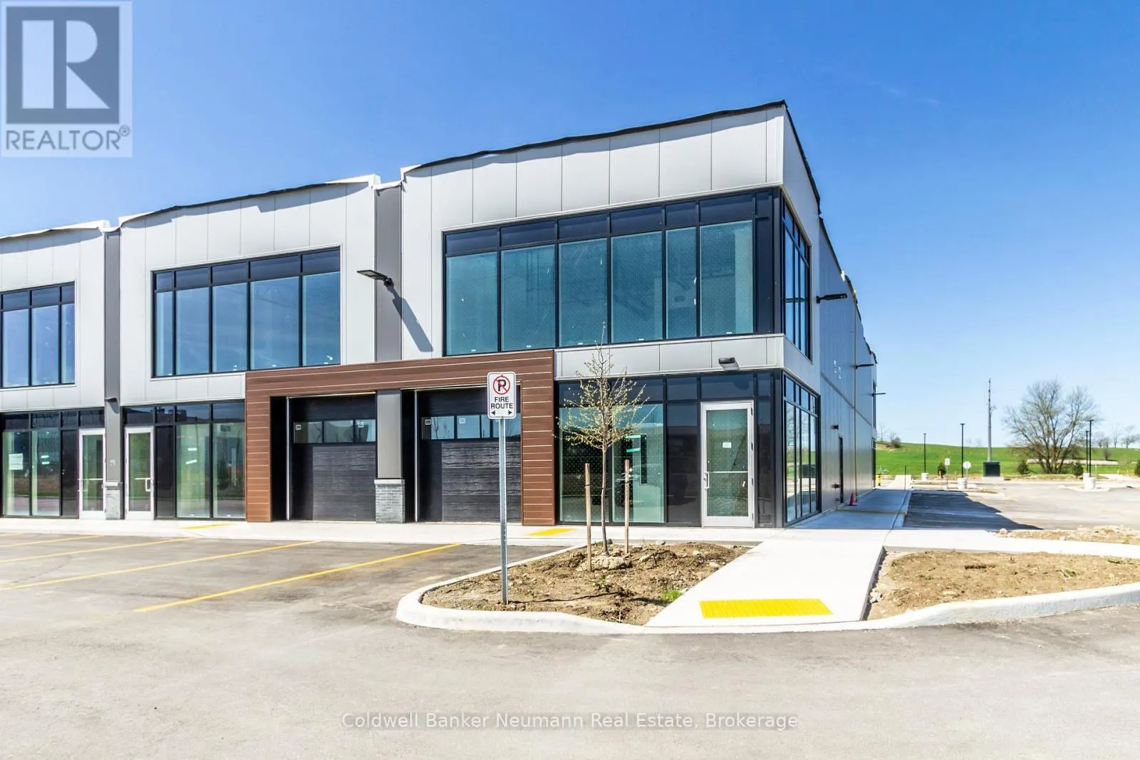 23 - 587 HANLON CREEK BOULEVARD, #23