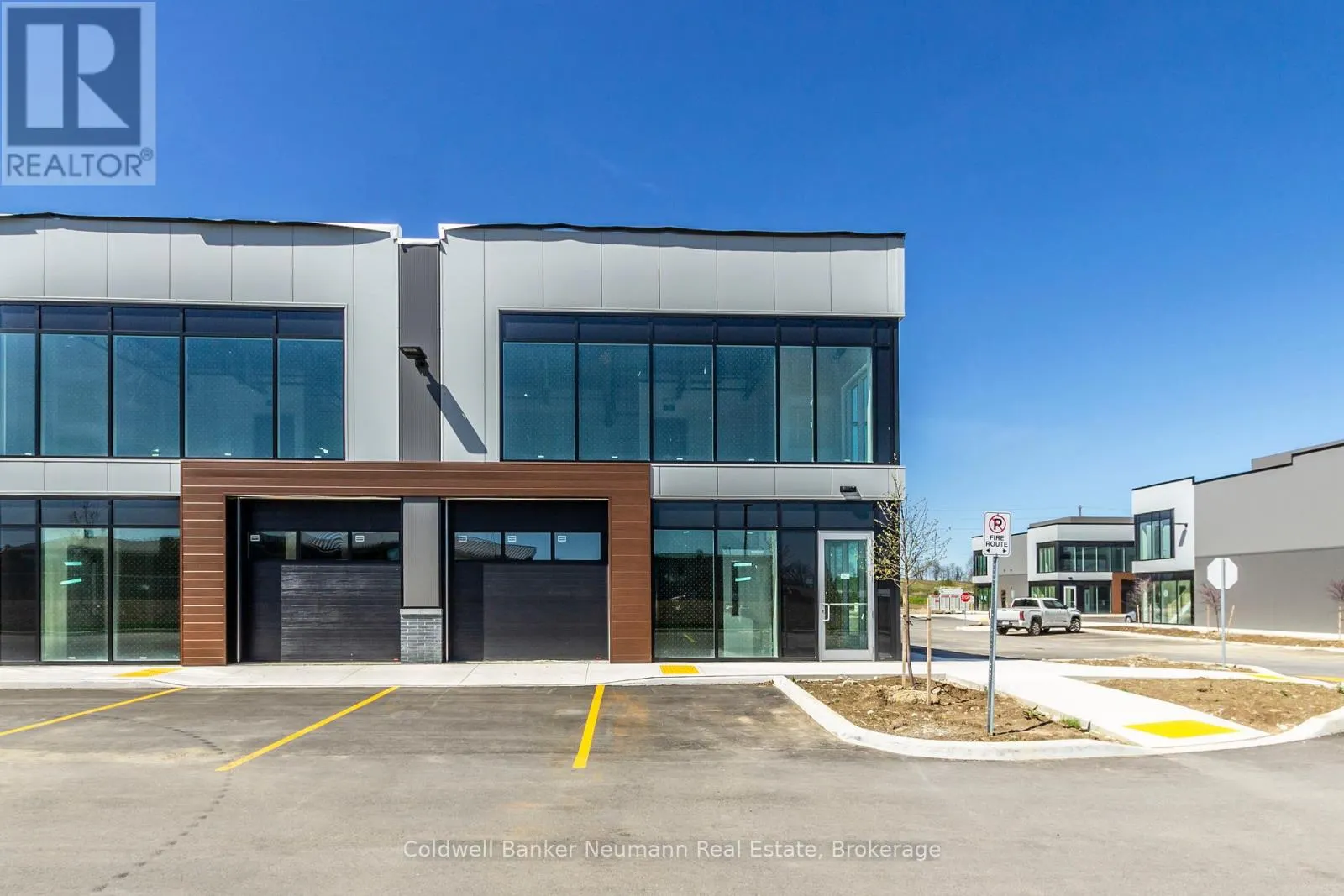 23 - 587 HANLON CREEK BOULEVARD, #23
