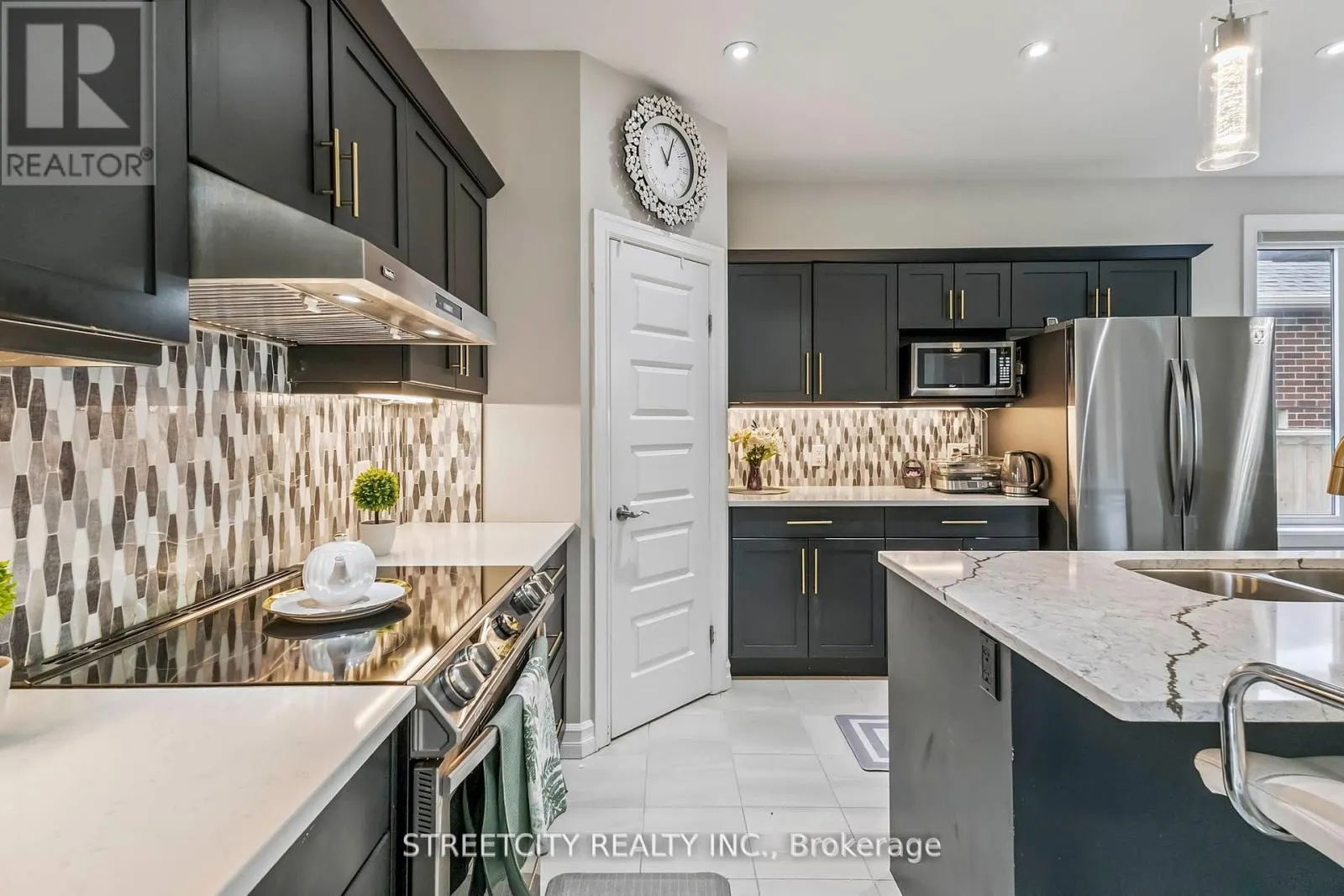 53 ARROWWOOD PATH