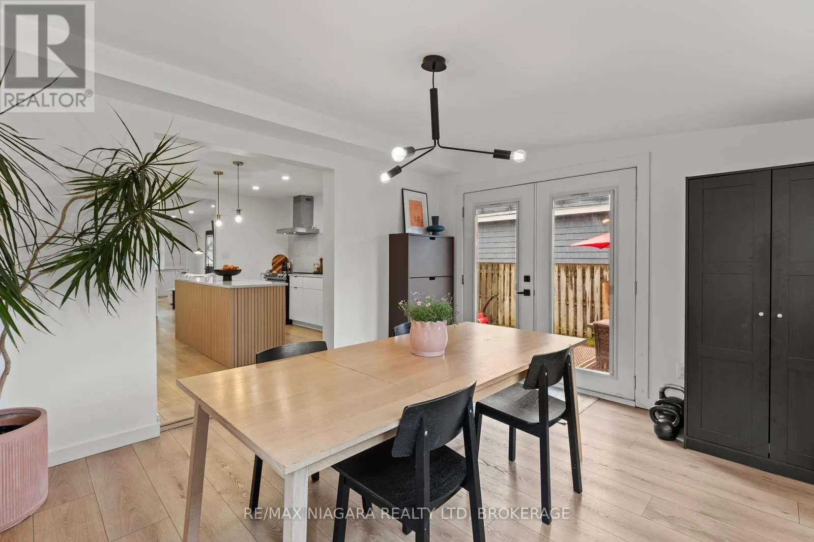 9 SHELLEY AVENUE