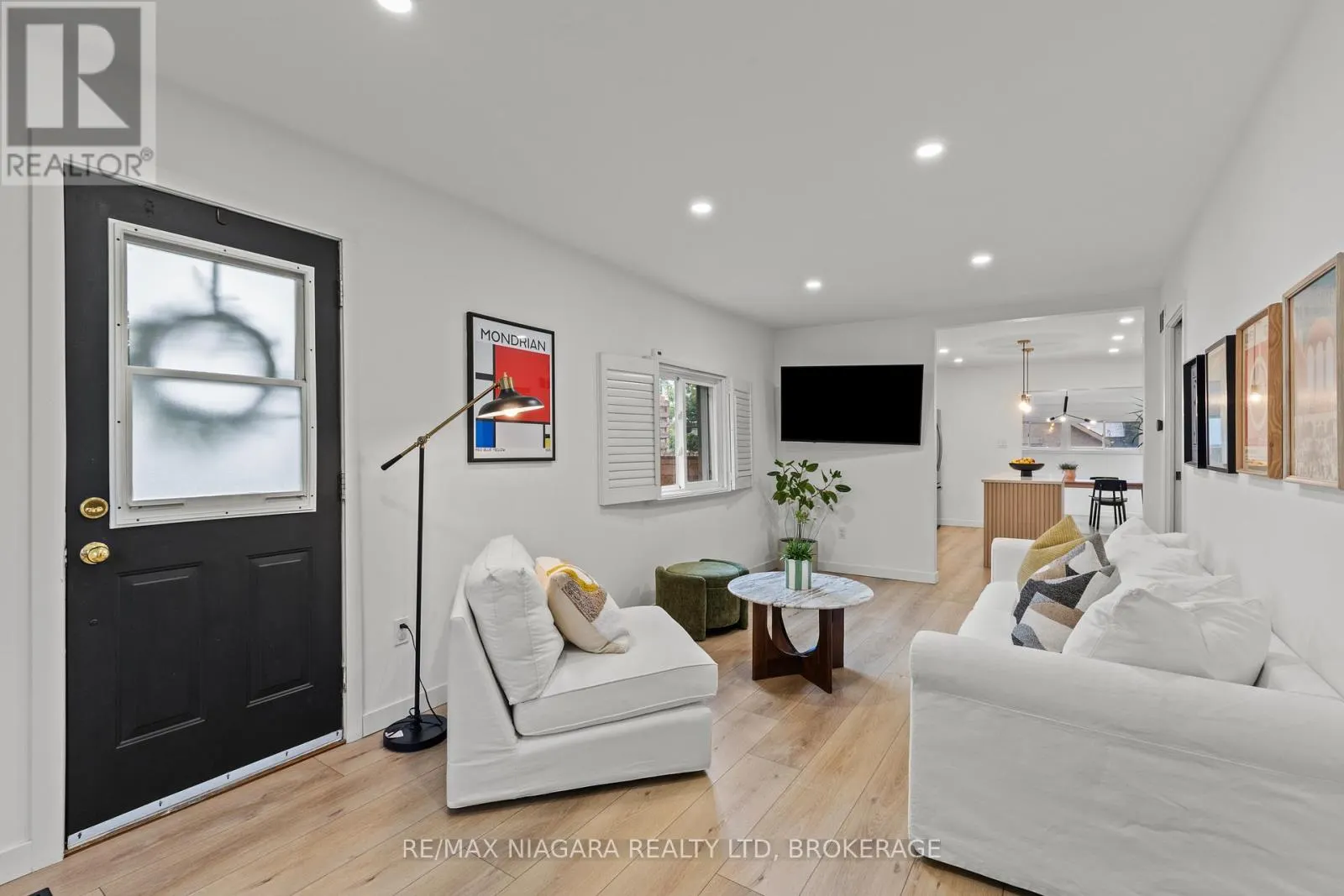 9 SHELLEY AVENUE
