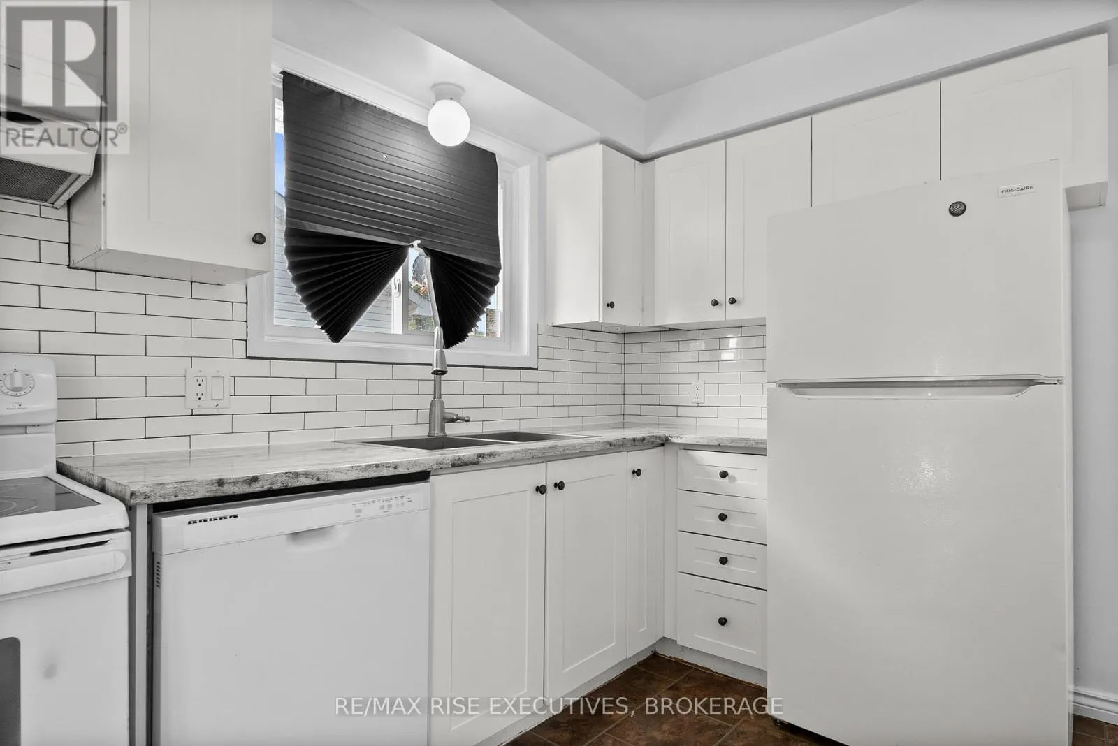 508 GRANDTRUNK AVENUE