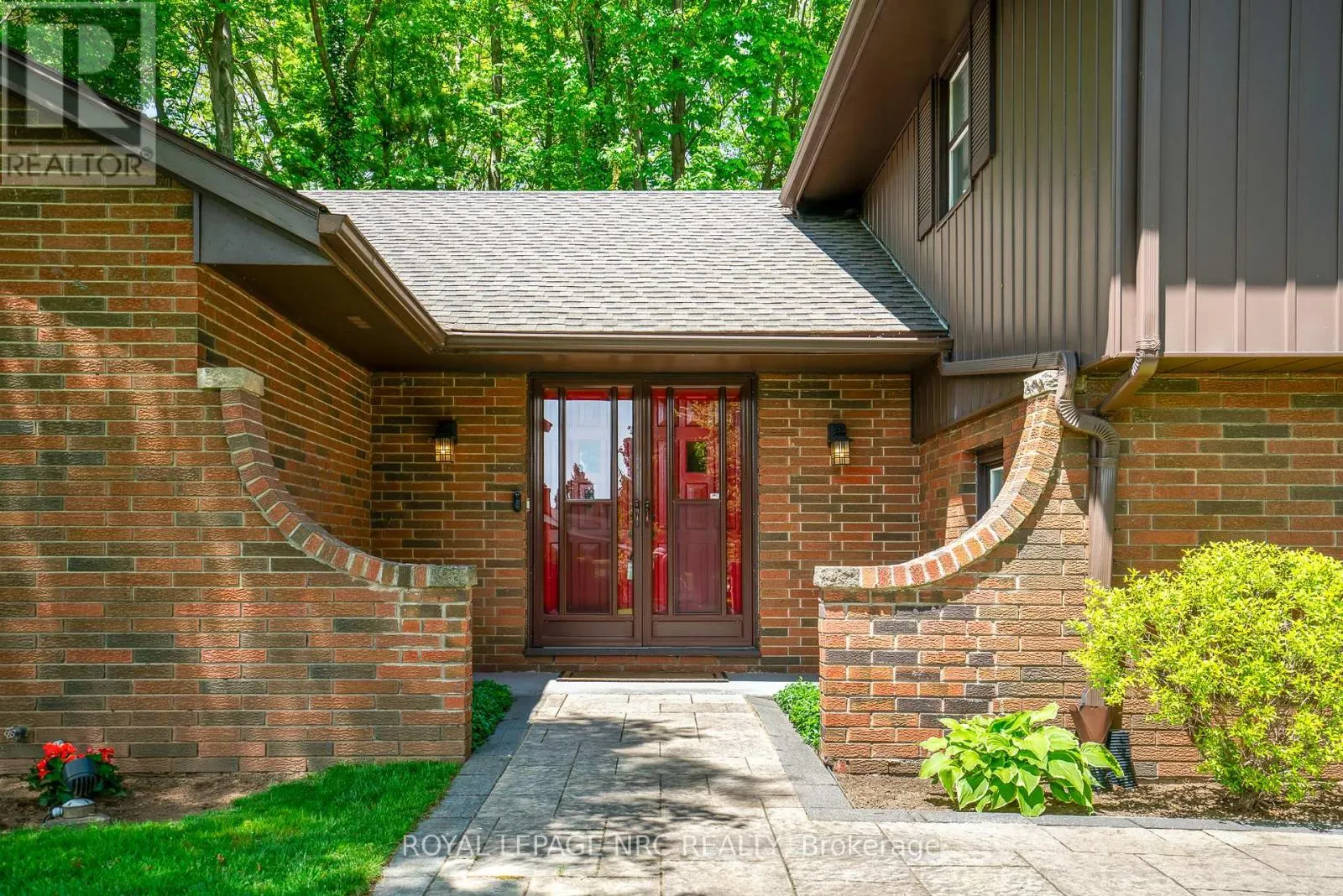 26 CHERRY AVENUE