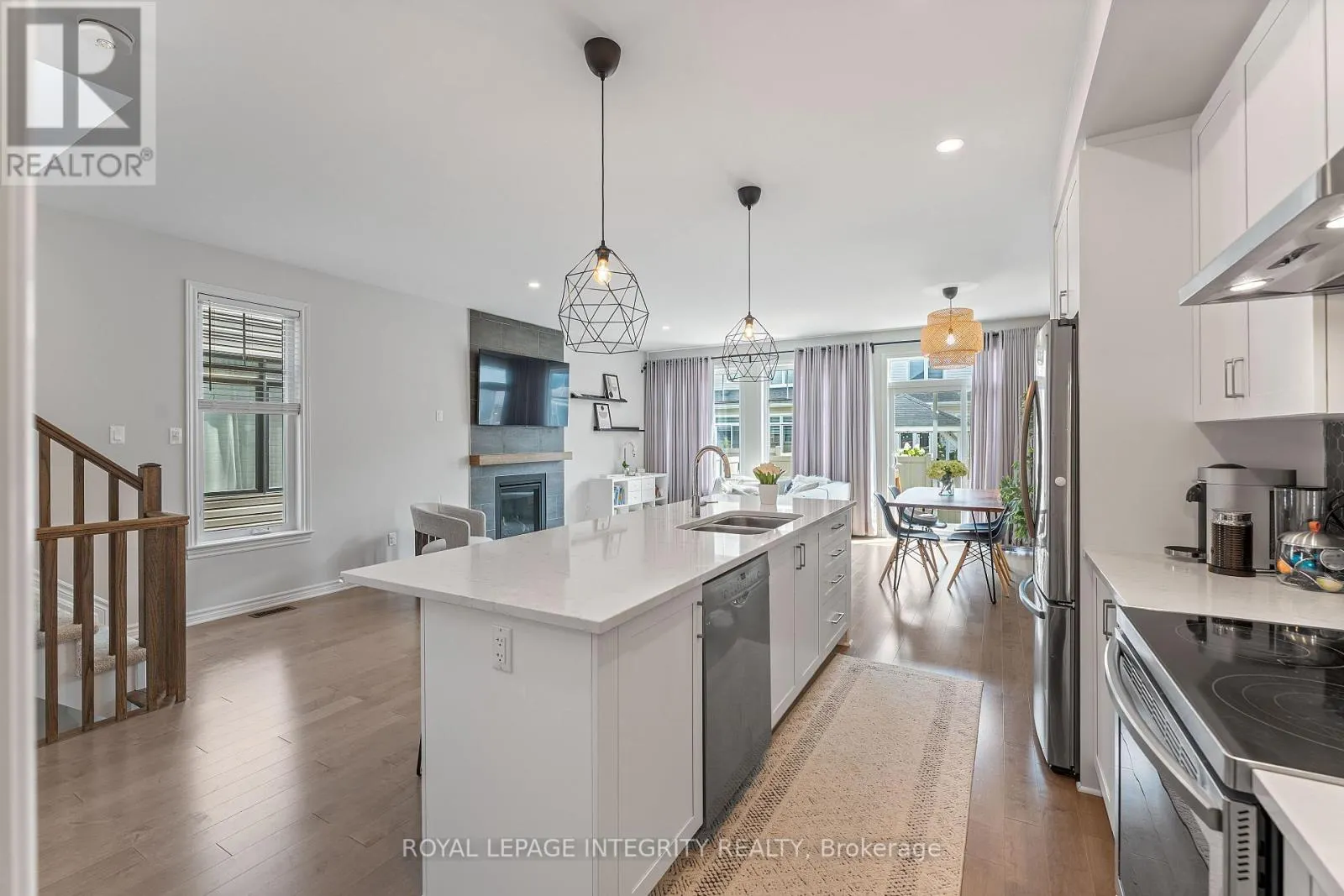 820 CLAPHAM TERRACE
