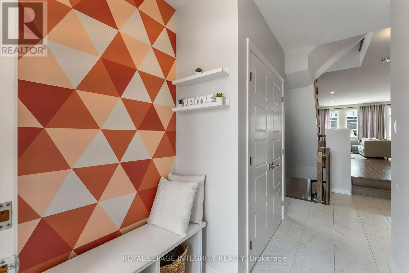 820 CLAPHAM TERRACE