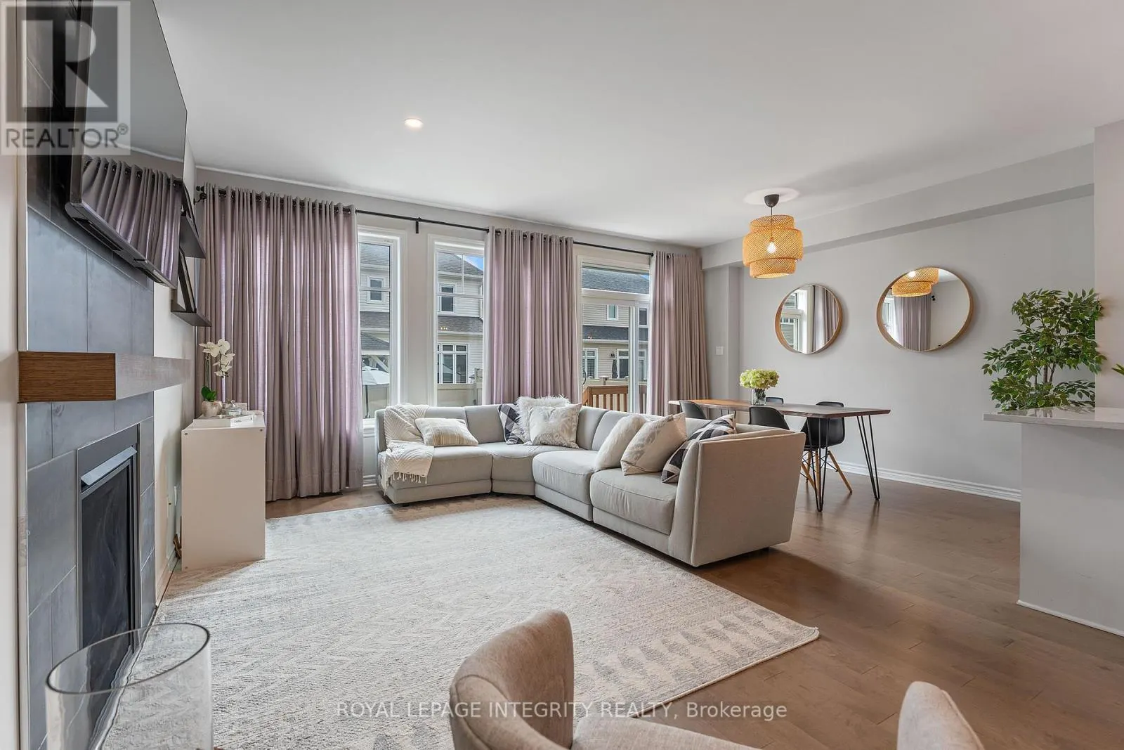 820 CLAPHAM TERRACE