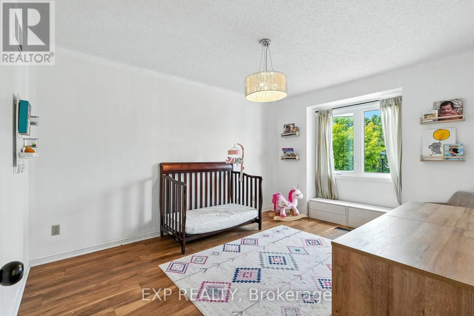 848 CHIPPING PARK BOULEVARD