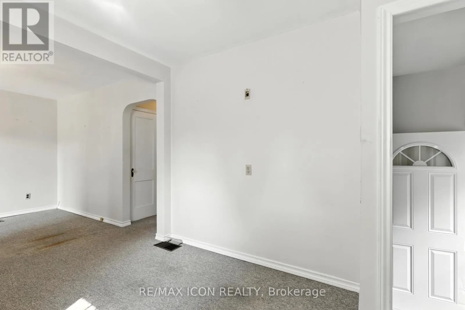 35 GRENVILLE AVENUE