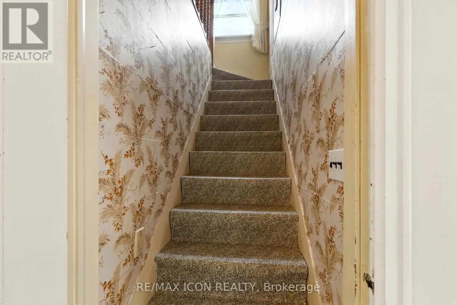 35 GRENVILLE AVENUE