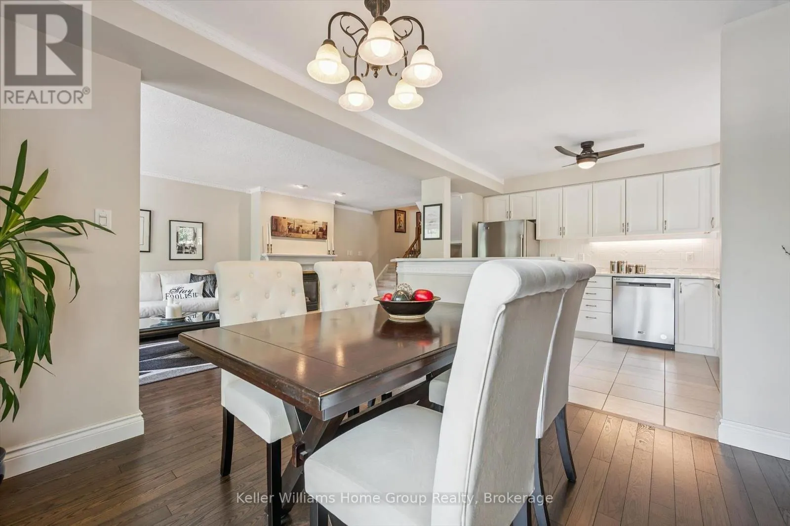 14 - 941 GORDON STREET, #14