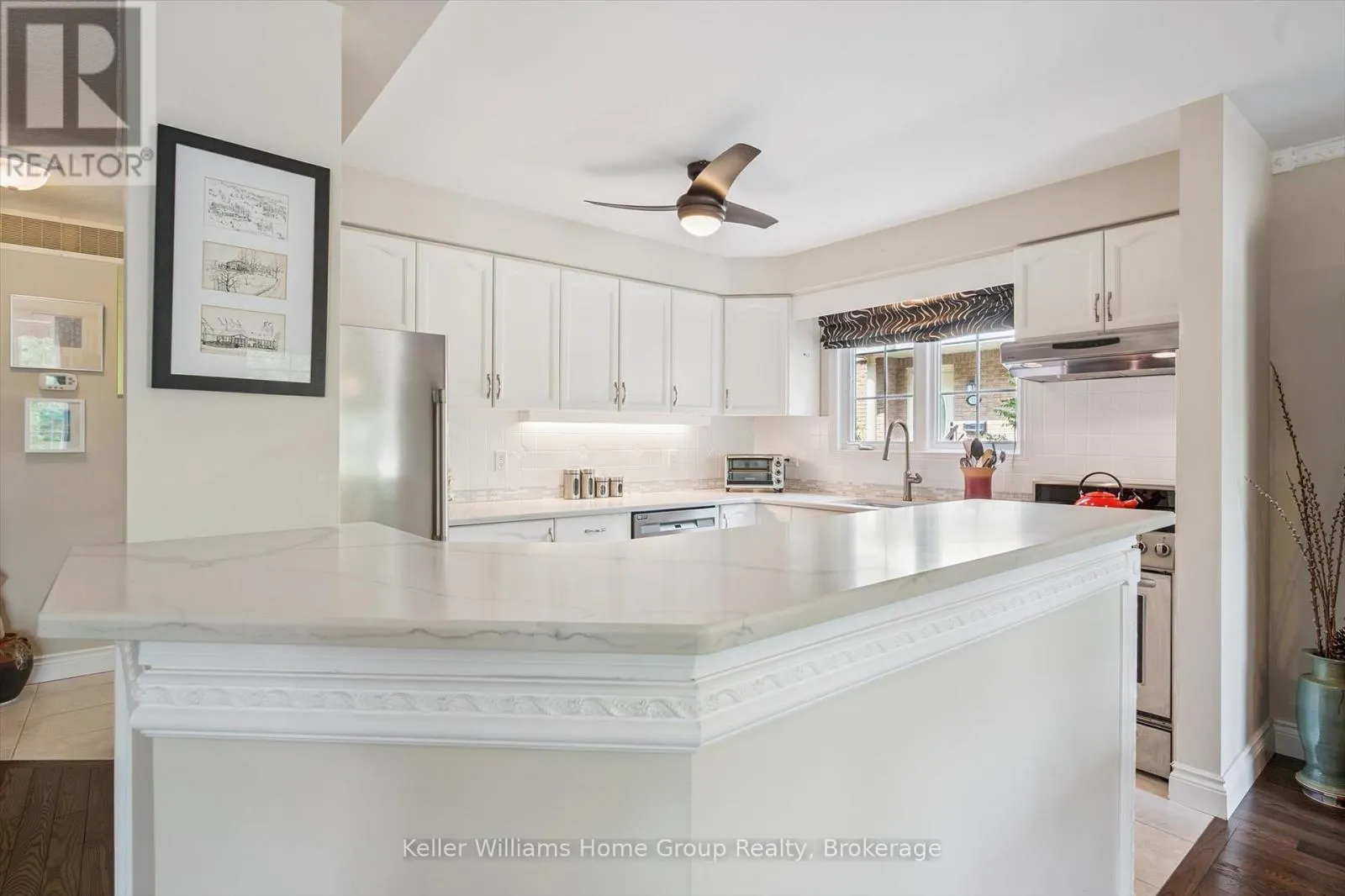 14 - 941 GORDON STREET, #14