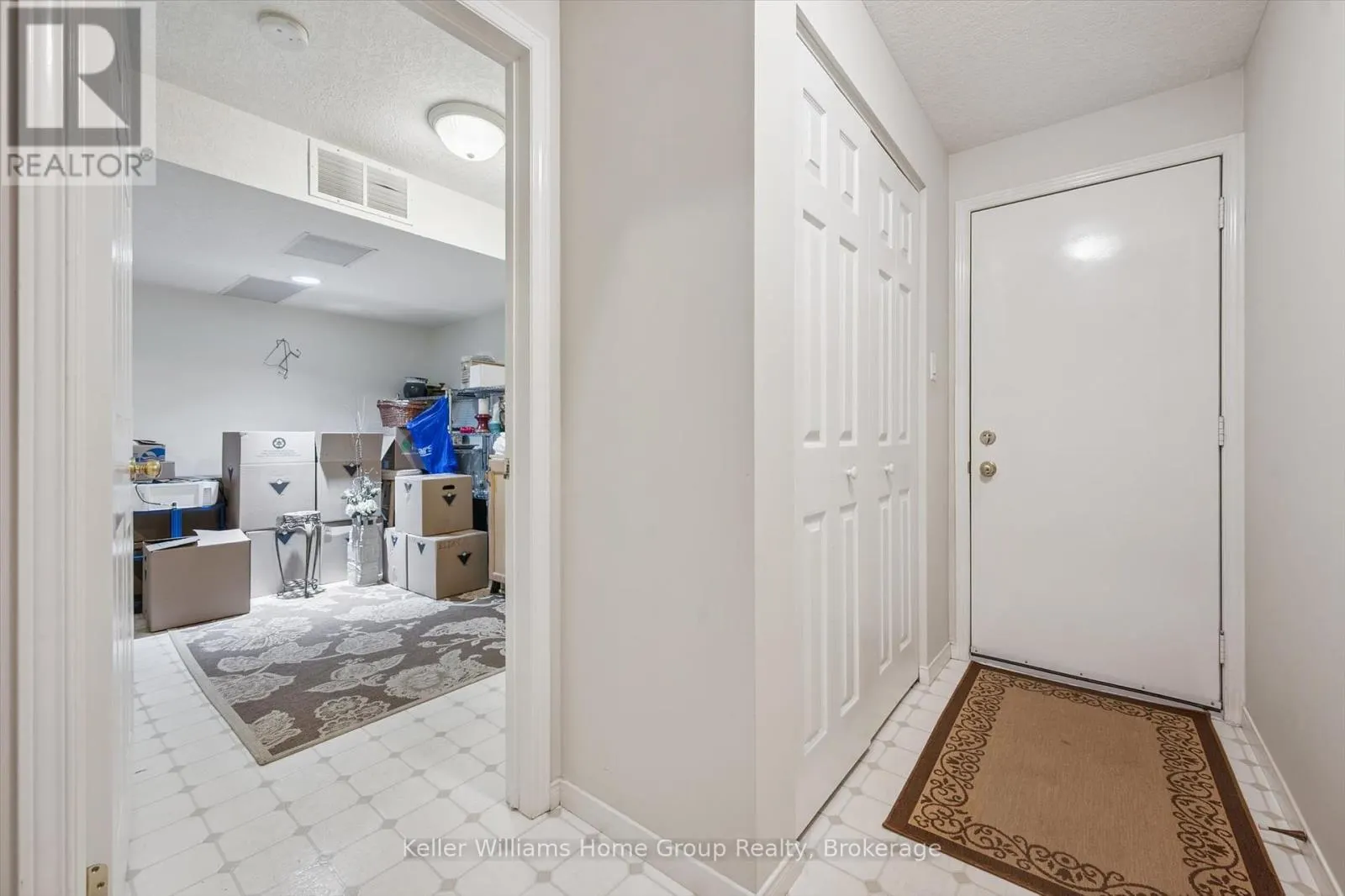 14 - 941 GORDON STREET, #14