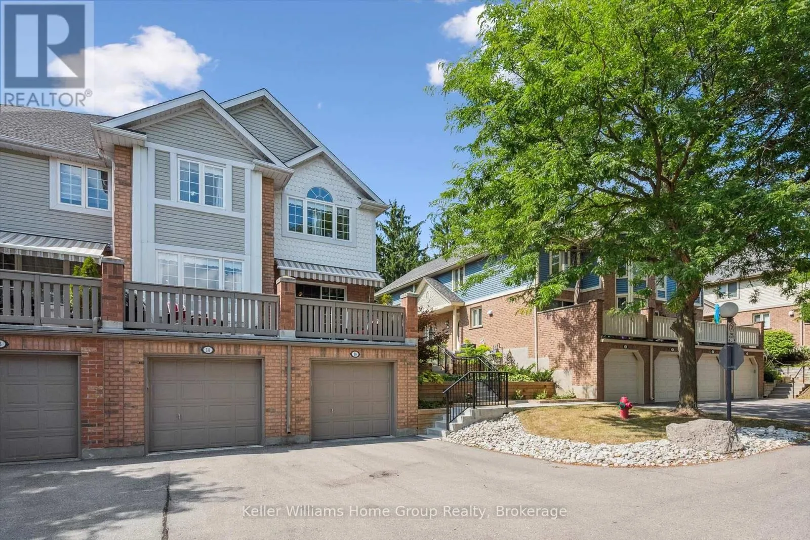 14 - 941 GORDON STREET, #14
