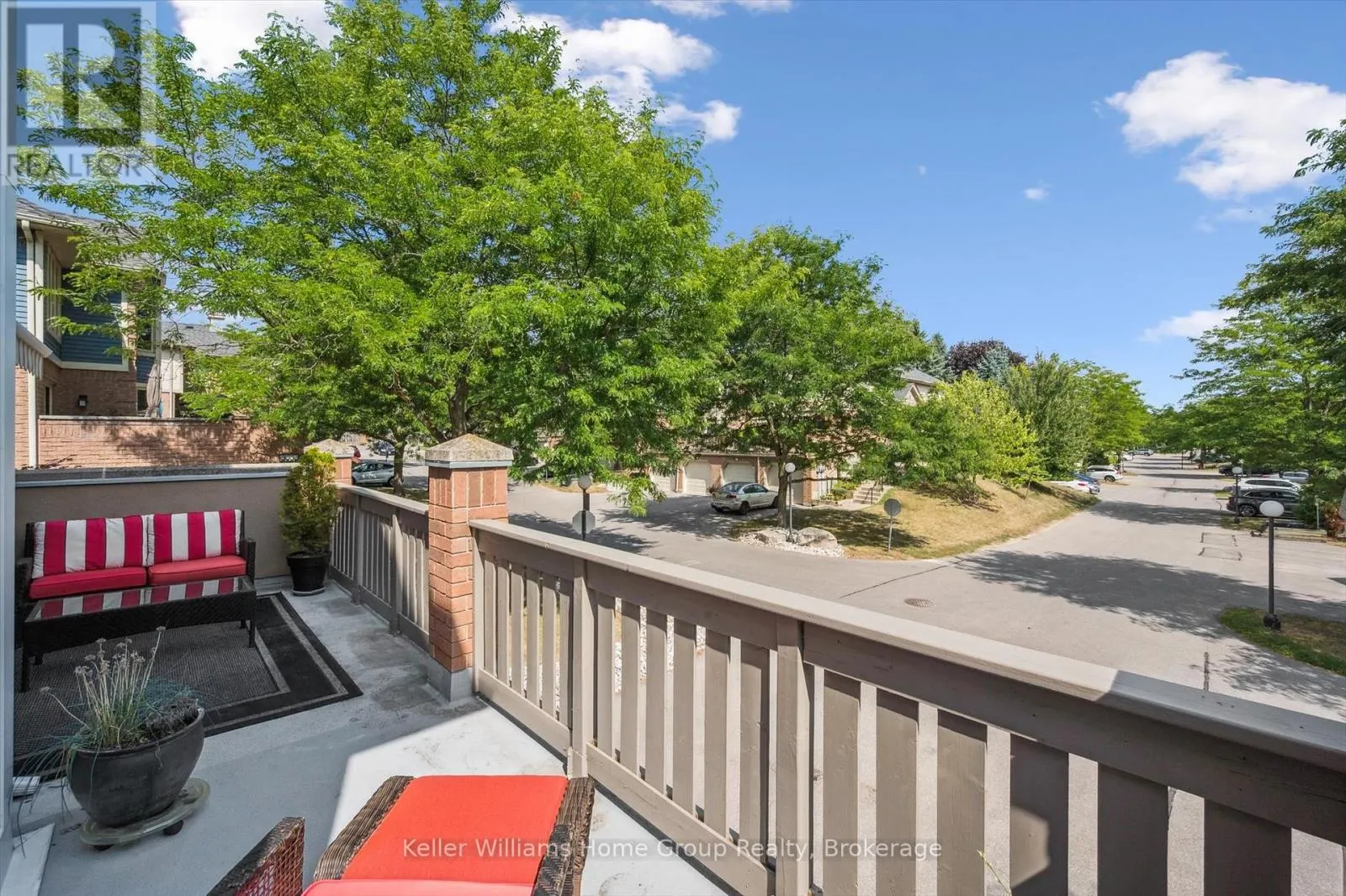 14 - 941 GORDON STREET, #14