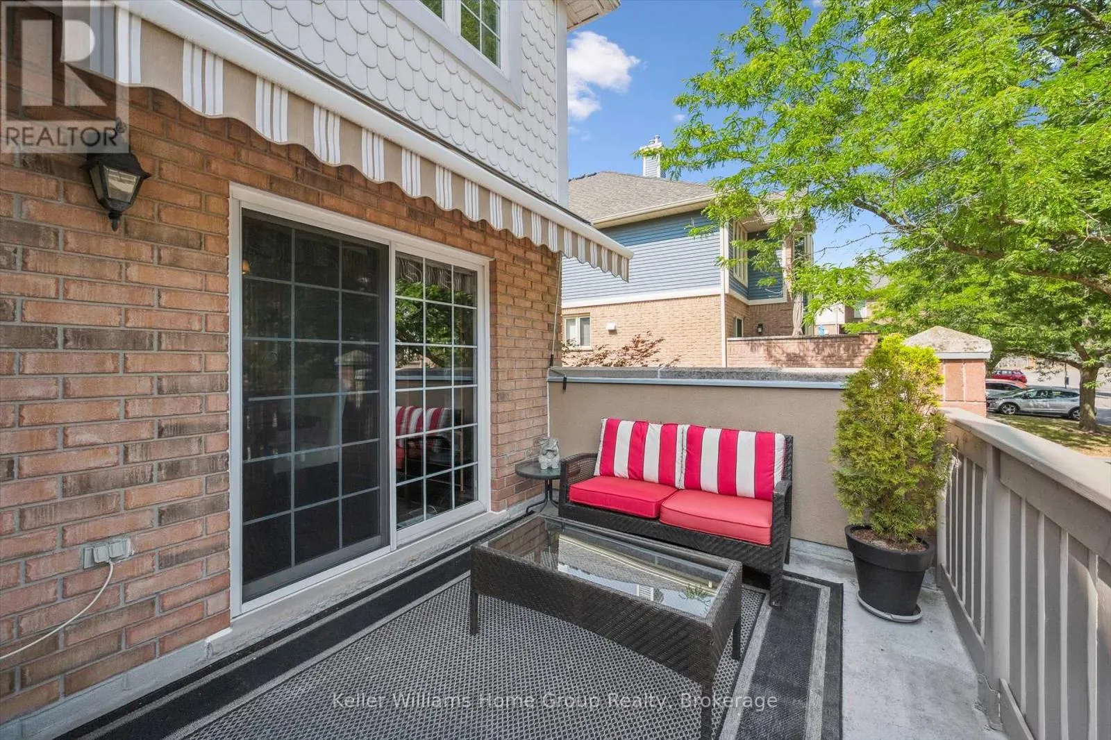14 - 941 GORDON STREET, #14