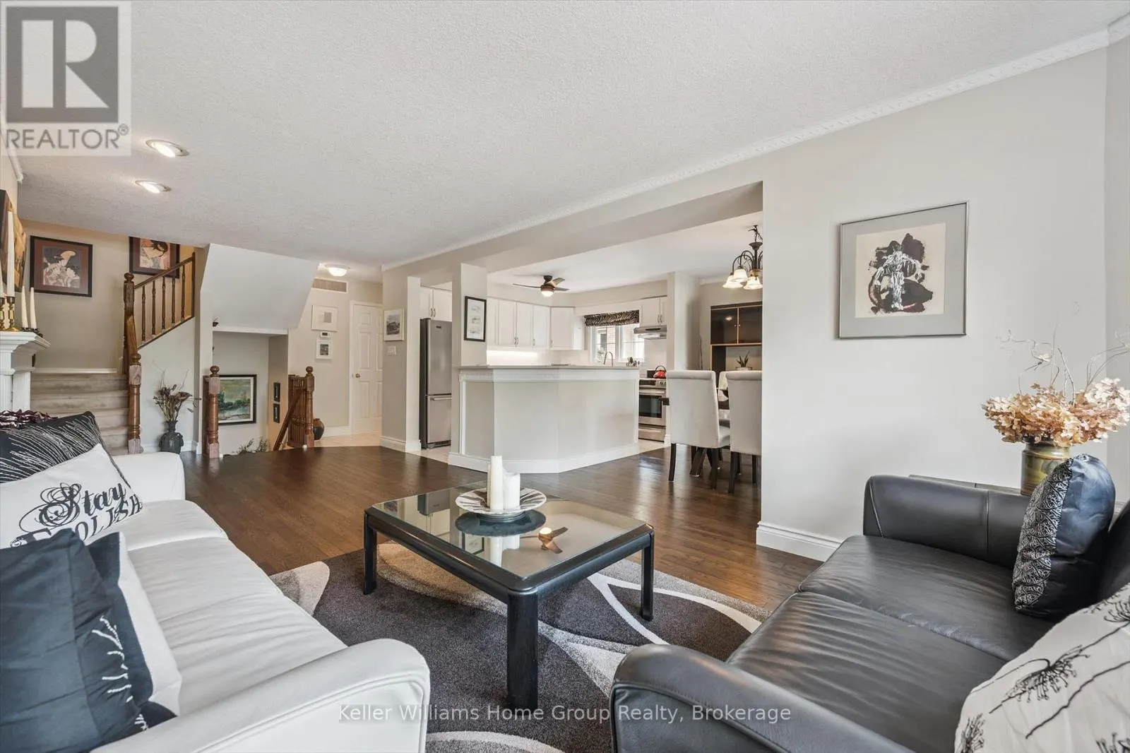 14 - 941 GORDON STREET, #14