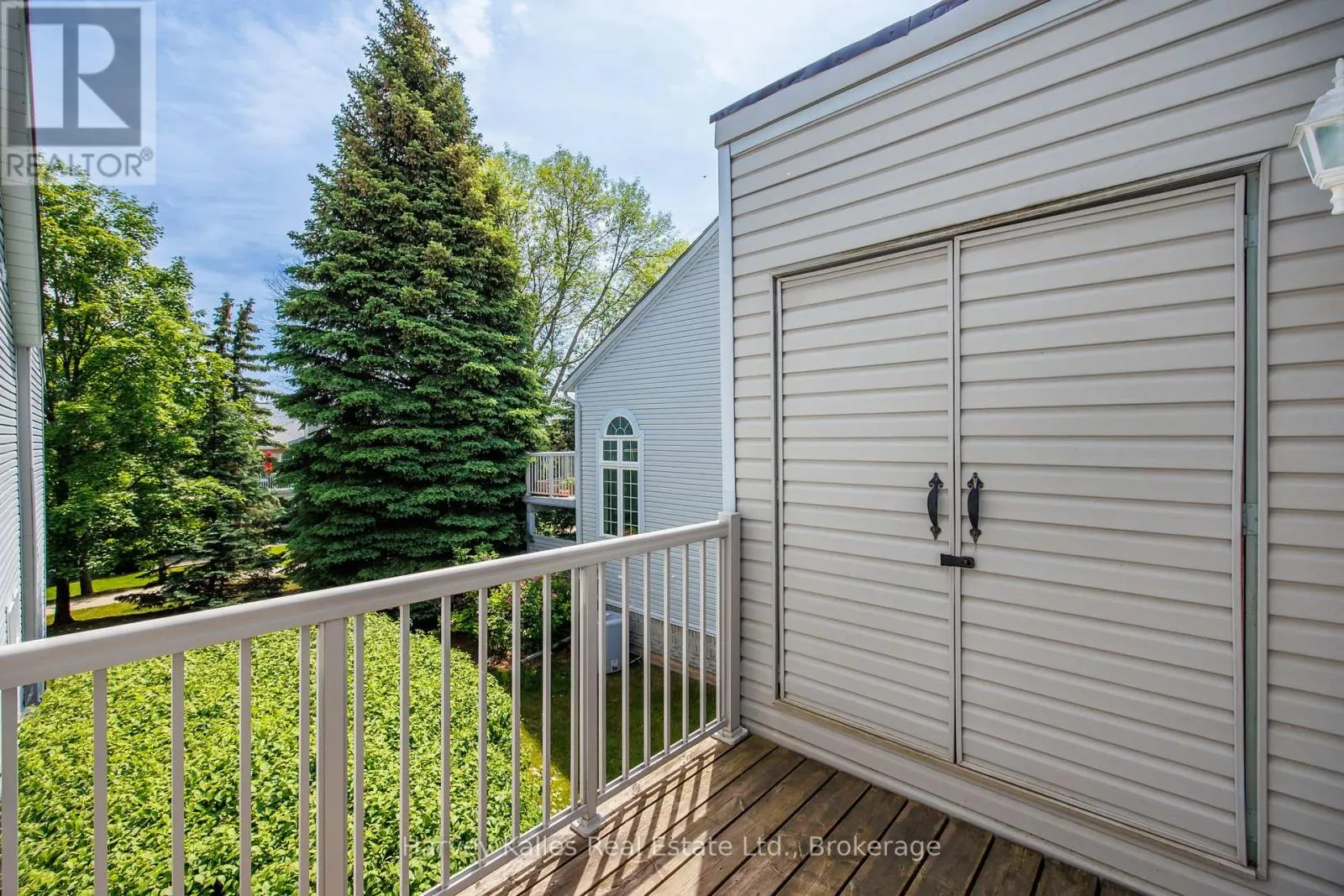37 - 146 SETTLER'S WAY, #37