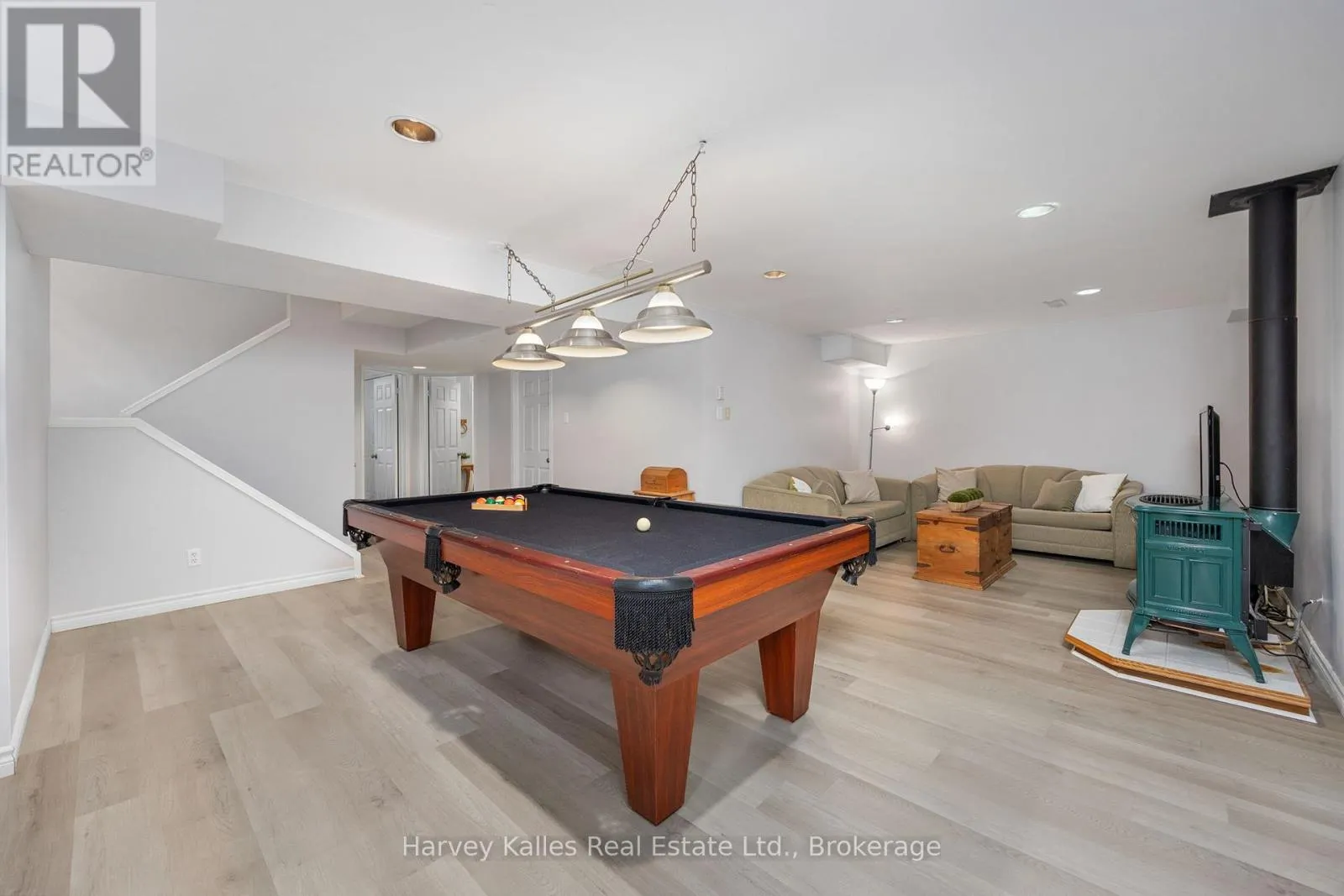 37 - 146 SETTLER'S WAY, #37