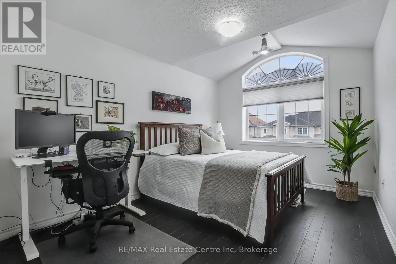 81 MUSSEN STREET