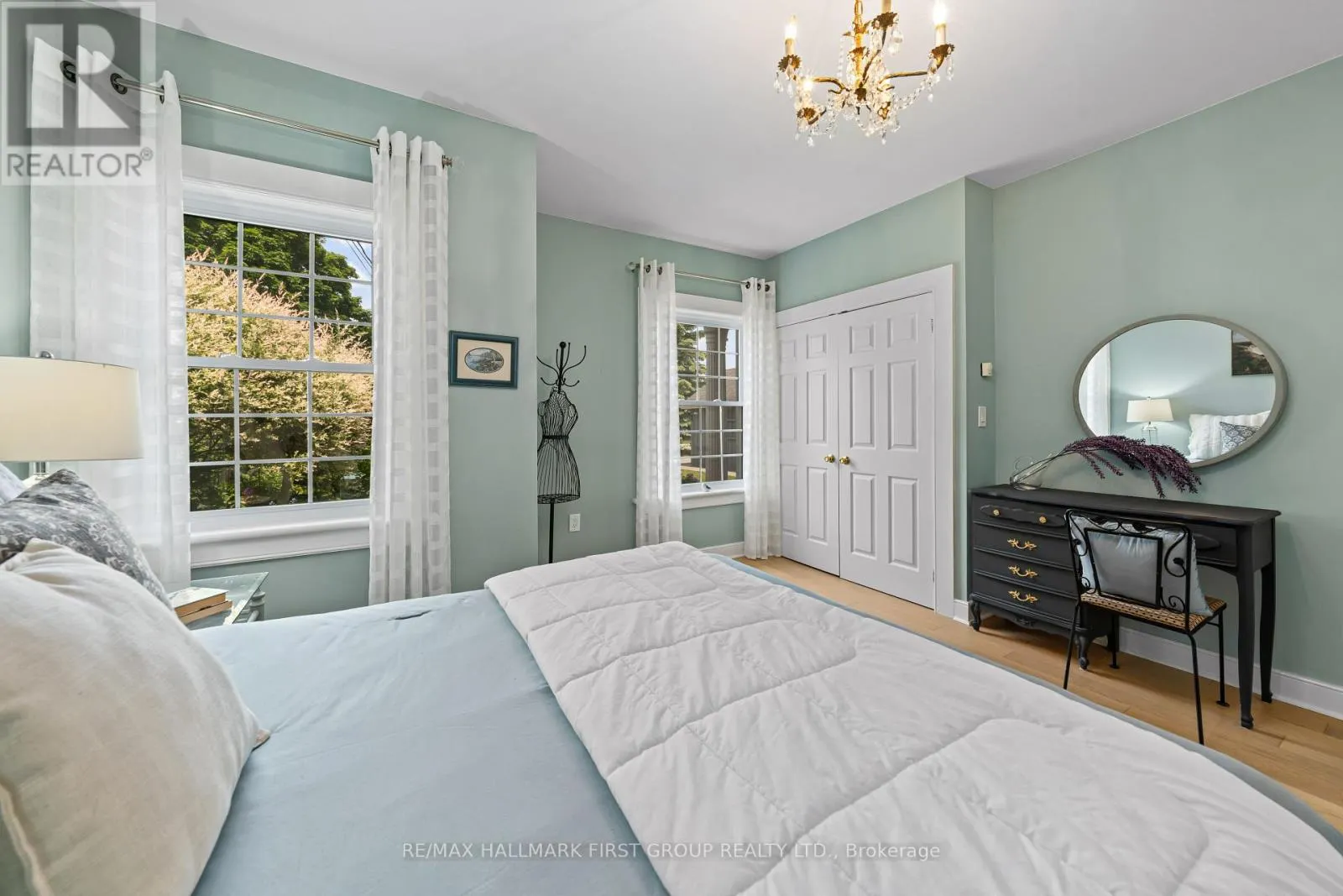 43 TREMAINE TERRACE