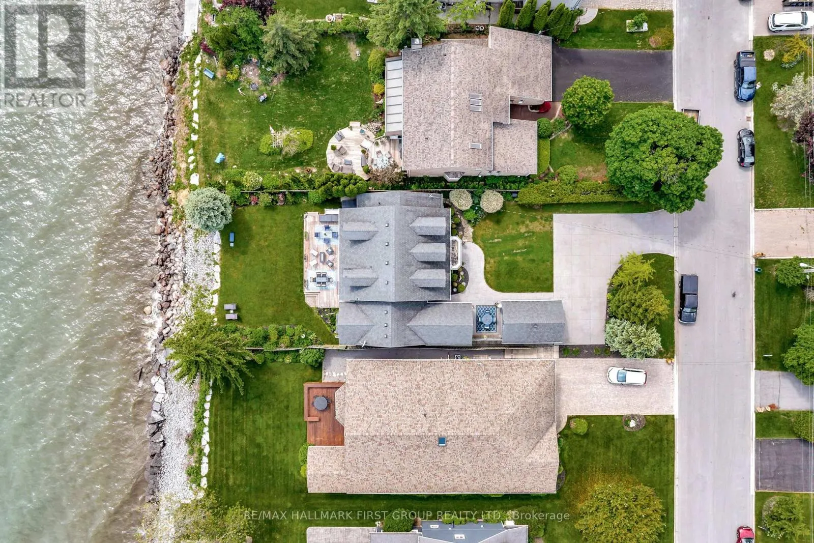 43 TREMAINE TERRACE