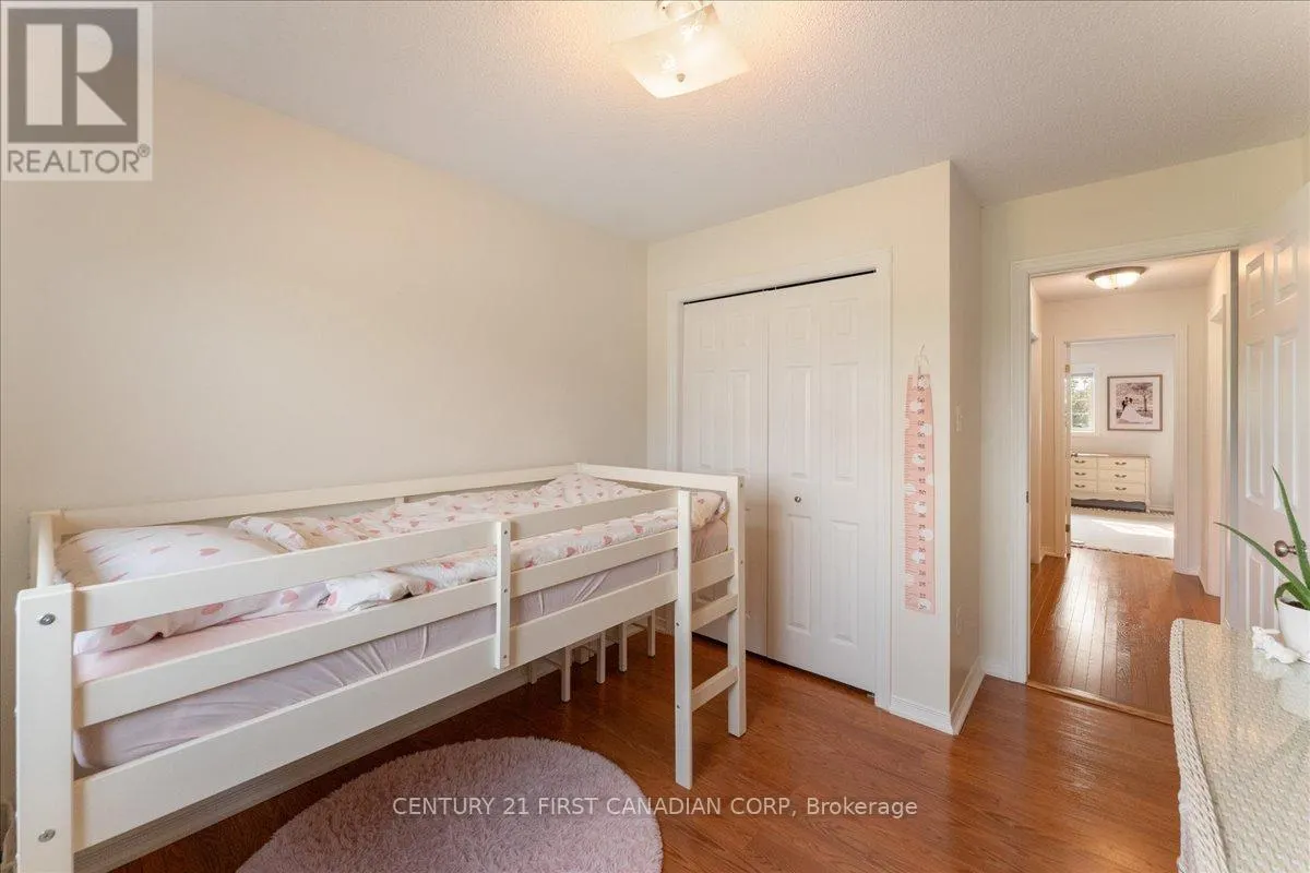 1 - 40 BRAEMAR AVENUE, #1