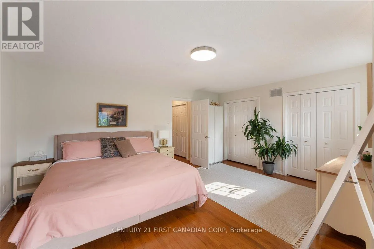 1 - 40 BRAEMAR AVENUE, #1