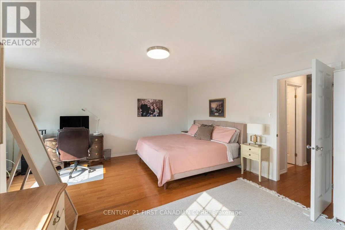 1 - 40 BRAEMAR AVENUE, #1