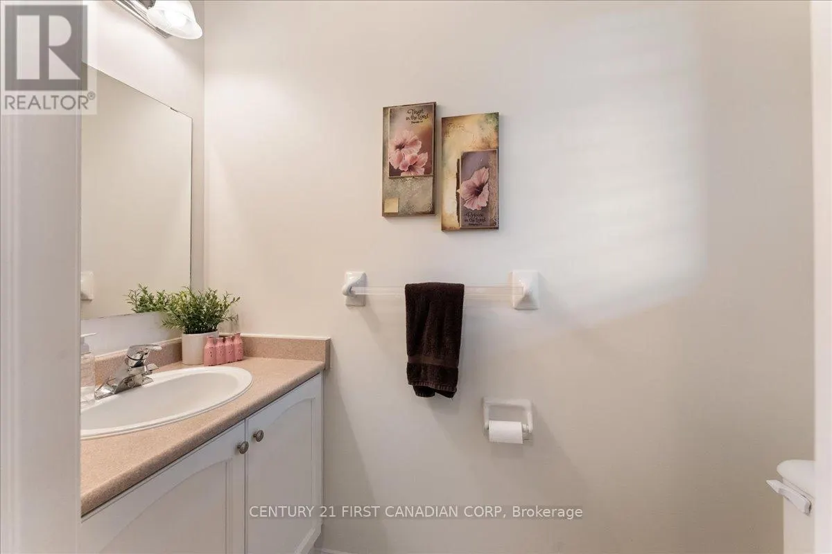 1 - 40 BRAEMAR AVENUE, #1