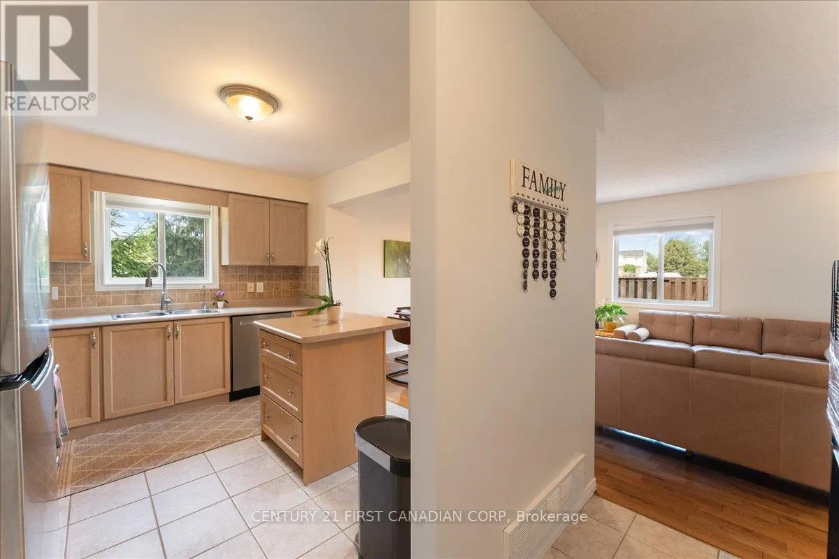 1 - 40 BRAEMAR AVENUE, #1