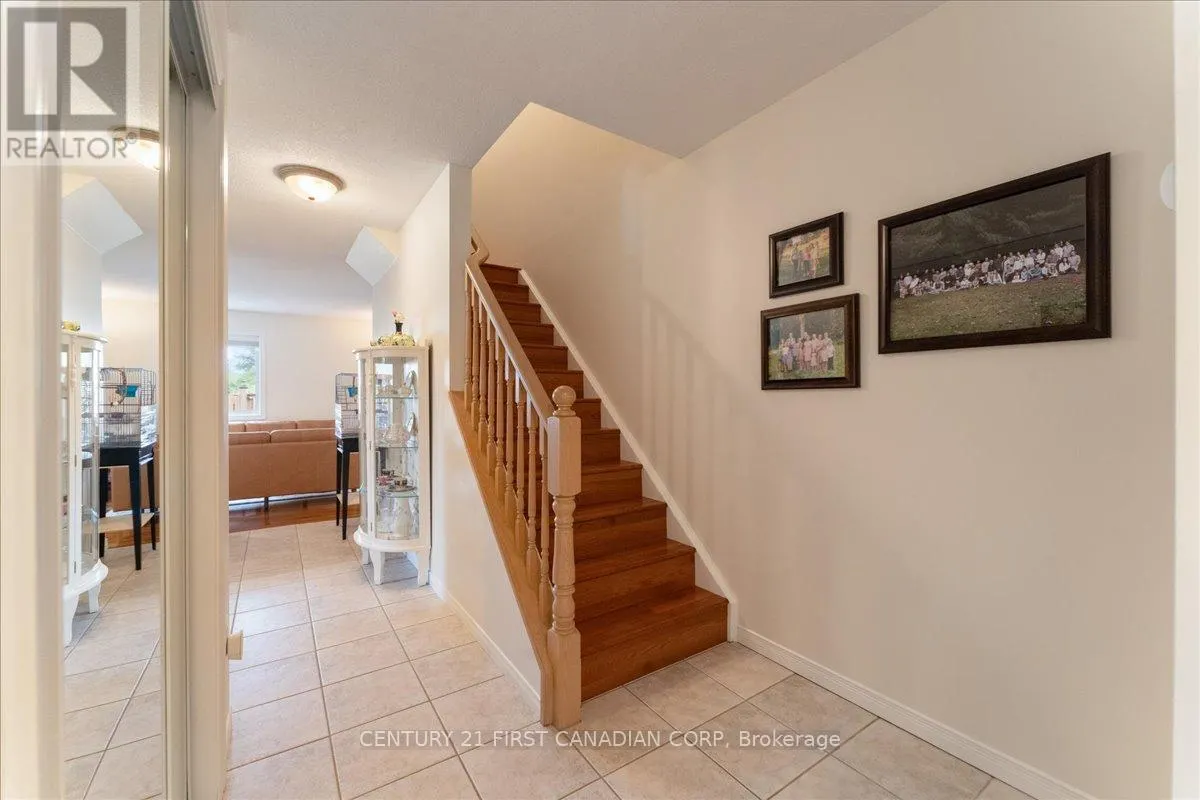 1 - 40 BRAEMAR AVENUE, #1