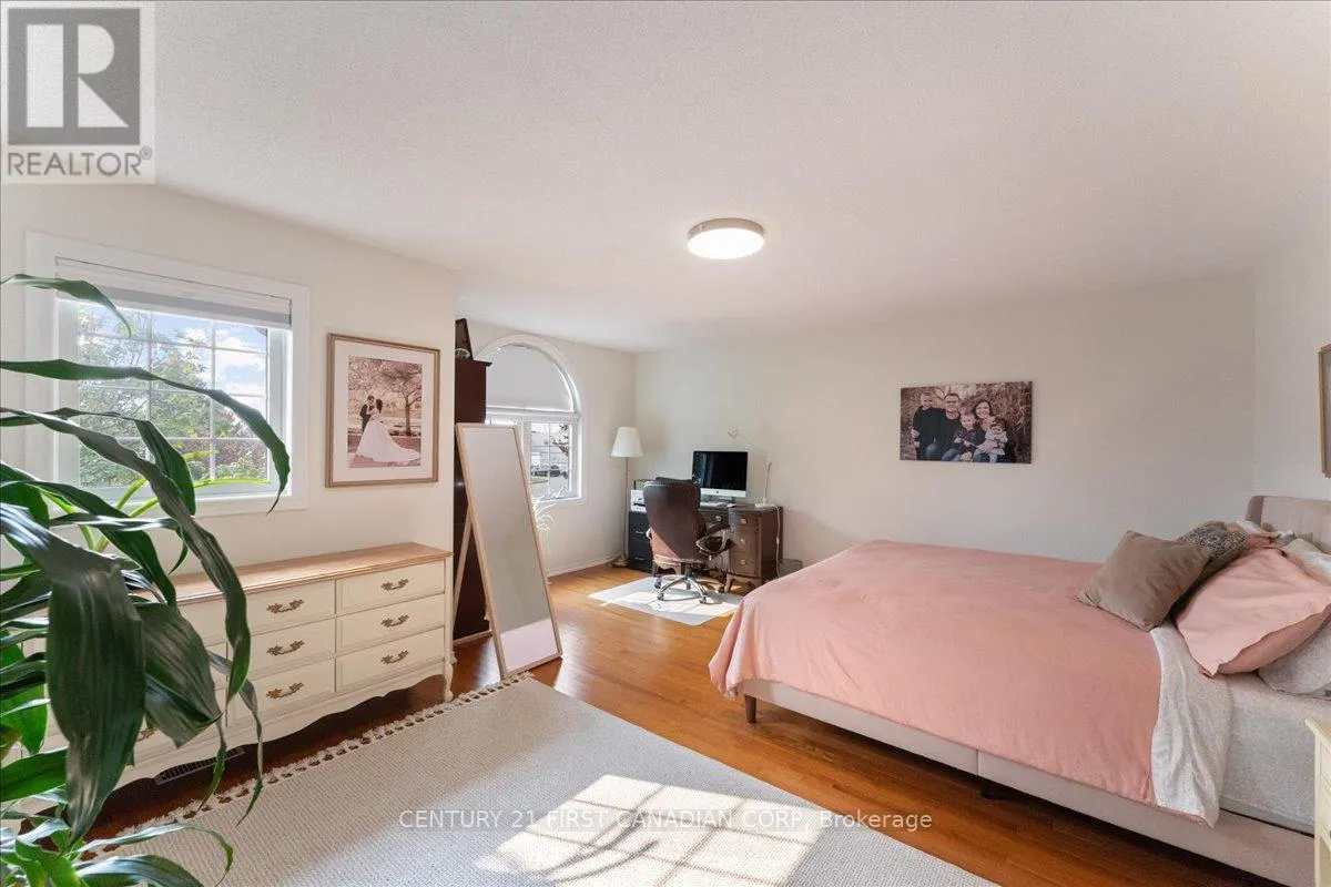 1 - 40 BRAEMAR AVENUE, #1