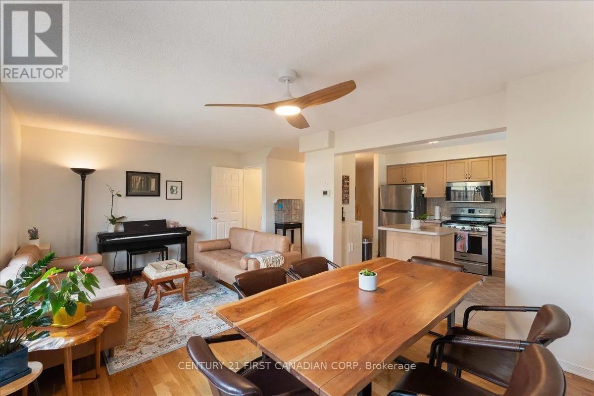1 - 40 BRAEMAR AVENUE, #1