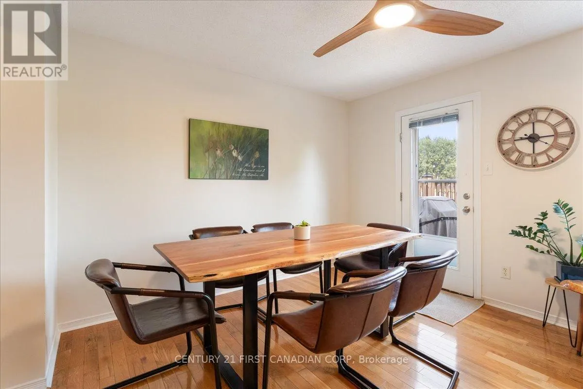 1 - 40 BRAEMAR AVENUE, #1
