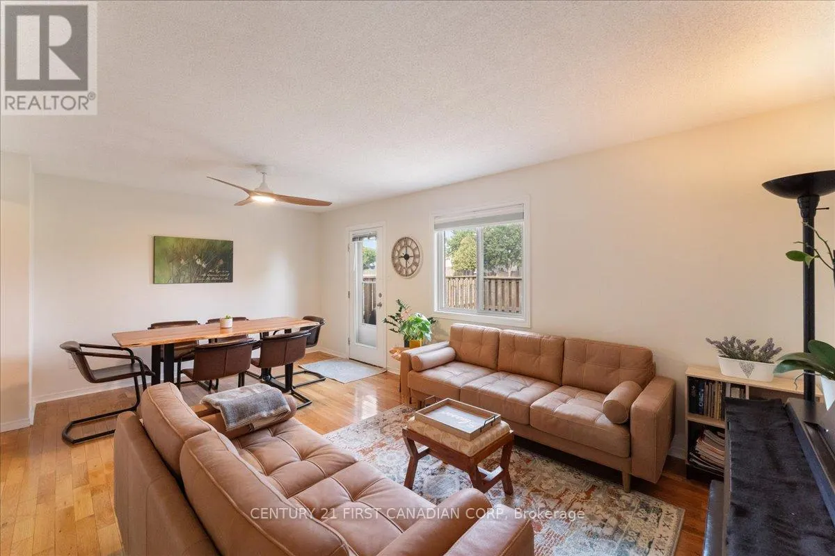 1 - 40 BRAEMAR AVENUE, #1