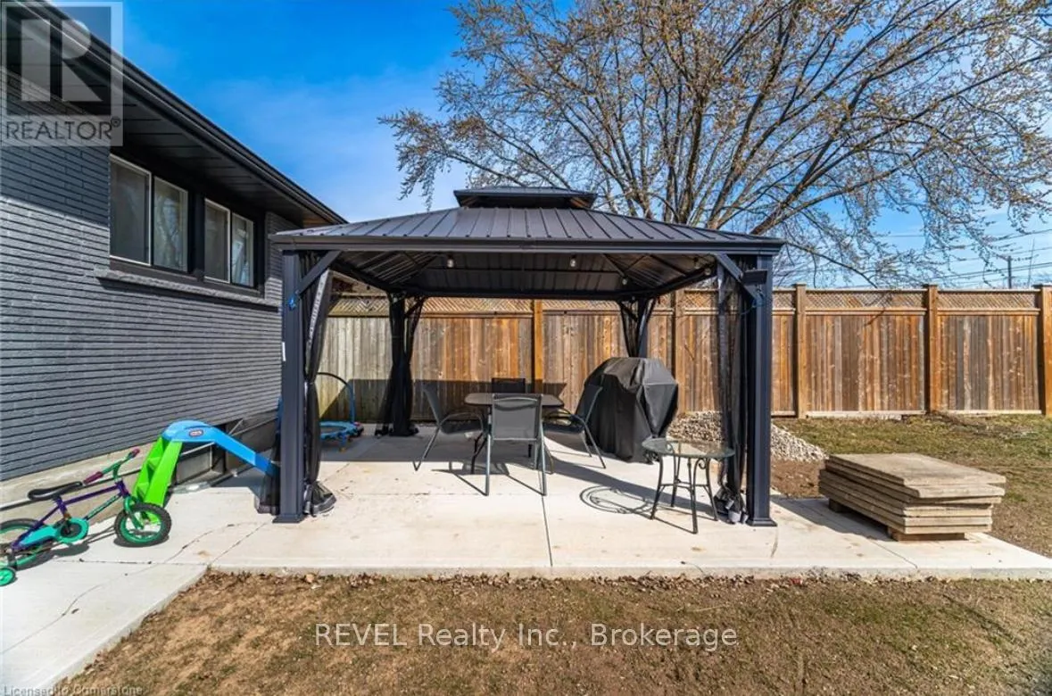 26 HILLGARDEN ROAD