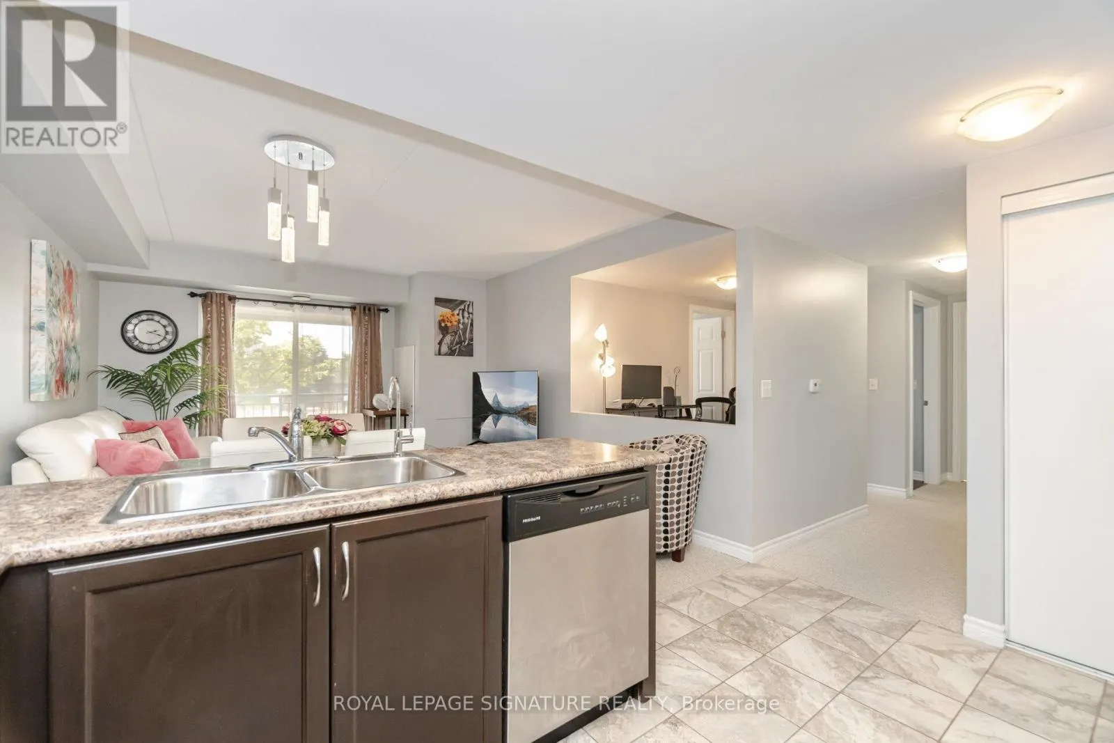 111 - 67 KINGSBURY SQUARE
