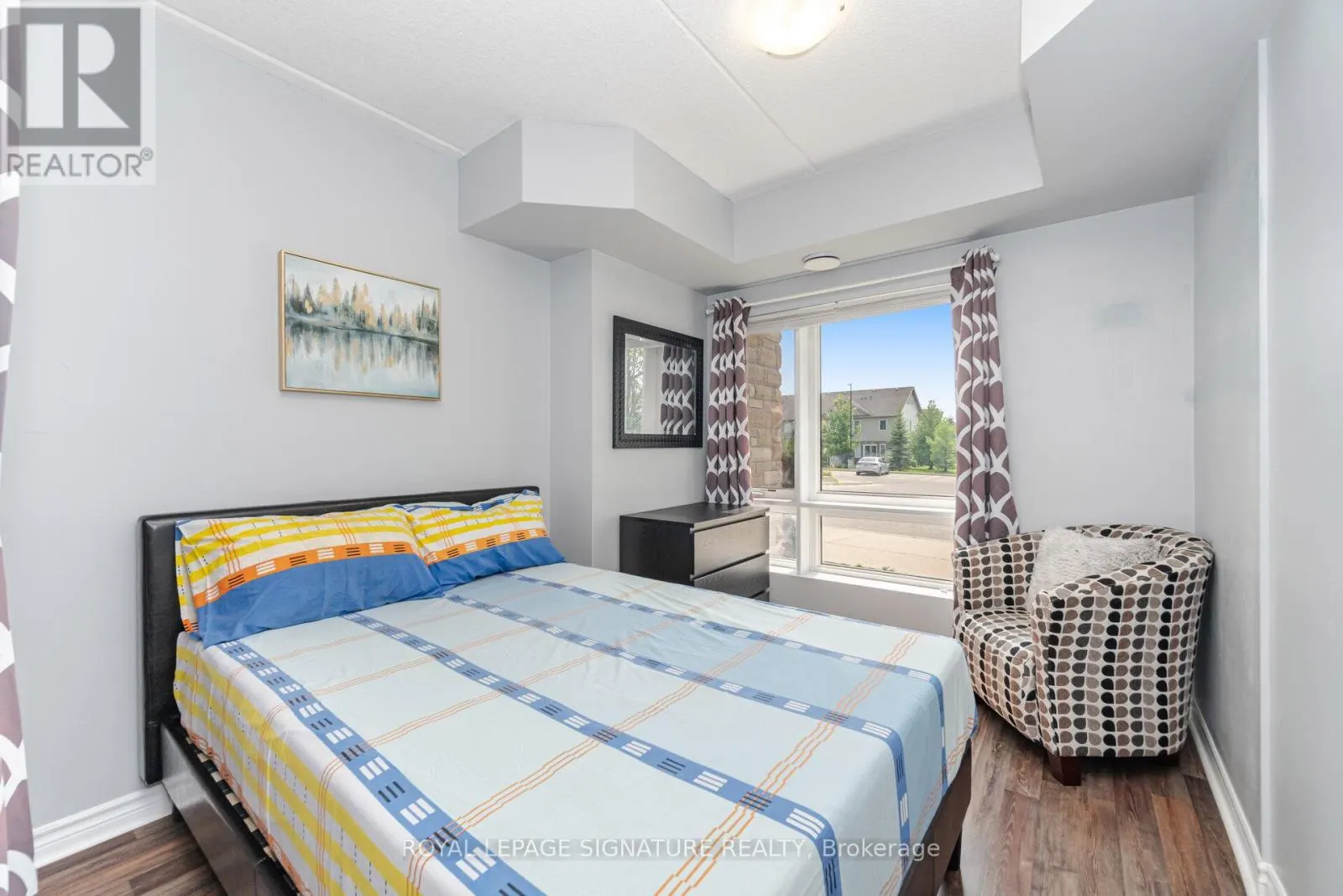 111 - 67 KINGSBURY SQUARE